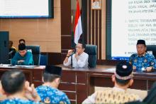 Amsakar Perintahkan OPD Percepat Pencairan THR dan Insentif Tokoh Masyarakat