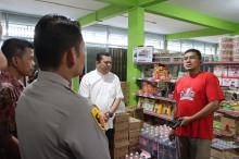 Emak-Emak Antre di Pasar Murah Bintan, Sekda Ronny: Stok Aman hingga Lebaran