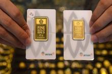 Senin Kelabu buat Investor Emas, Harga Antam Anjlok Rp50 Ribu per Gram
