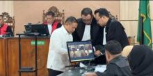 Sidang Korupsi Abdul Wahid: Sebut Kejanggalan Dakwaan KPK, OTT dan Rp800 Juta Hilang di Persidangan