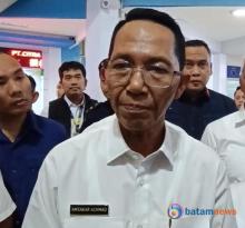 Batam Diguyur Hujan Deras, Wali Kota Batam Amsakar Bungkam Ditanya Soal Banjir