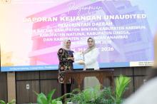 Wabup Bintan Deby Maryanti Serahkan LKPD 2025 ke BPK, Ini Tujuannya