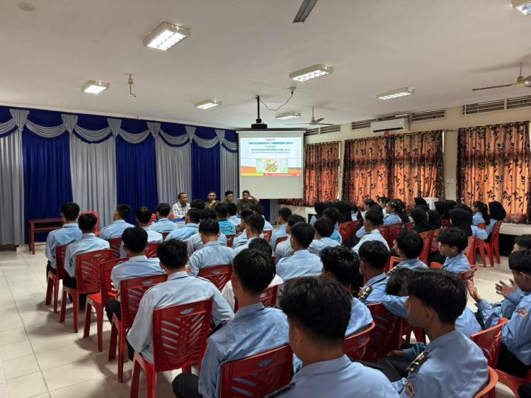 Satresnarkoba Polres Lingga Gembleng Siswa SMAN 2 Singkep Jurus Tolak Narkoba