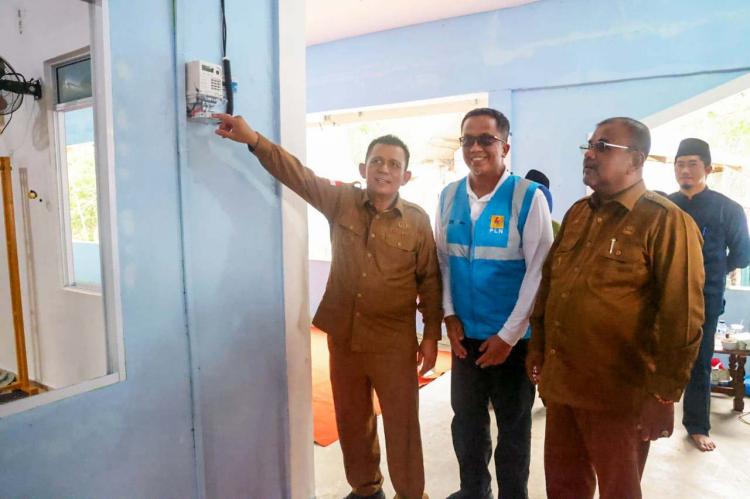 Manfaatkan PLTS Baterai, PLN dan Pemprov Kepri Pastikan 6 Pulau Terang 1x24 Jam di 2026