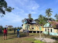 Angin Puting Beliung Hantam Desa Tanjung Harapan di Singkep, Sejumlah Bangunan Rusak