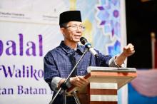 Jawab Keluhan Warga, Amsakar-Li Claudia Fokus Bereskan Masalah Air, Sampah, dan Banjir