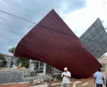 Angin Kencang Terjang Patam Lestari, Satu Rumah dalam Pembangunan di CGM Rusak