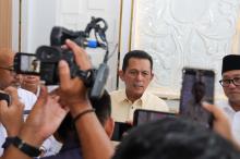 Optimalkan Pelayanan Publik, Gubernur Ansar Serahkan Aset Gedung PPLP dan Puskesmas ke Pemko Tanjungpinang