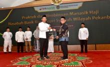 Tak Sekadar Urusan Uang, BRK Syariah Bekali Calon Jemaah Haji Pekanbaru dengan Praktik Manasik