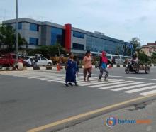 Dishub Batam Targetkan Pemasangan Pita Penggaduh dan Zebra Cross di Sei Panas Rampung dalam Dua Hari