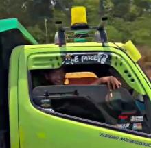 Truk Ugal-ugalan di Jalan Sudirman Batam Viral, Aksi Berbahaya Picu Kemarahan Warganet