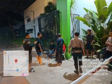 Dua Terduga Pelaku RZ dan K Ditangkap saat Memanjat Pagar, Polsek Bengkong Gagalkan Aksi Curanmor berkat Layanan 110