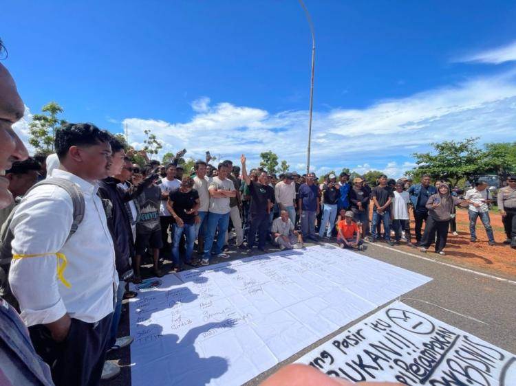 Polres Bintan Kawal Aksi 107 Nelayan Tolak Tambang Pasir Laut, Audiensi Lanjutan Digelar Besok