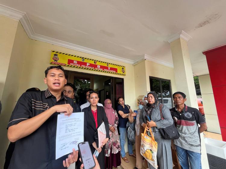 Tangis Pedagang Singkong di Polda Kepri: Uang Tabungan Rp160 Juta Raib Dibeli Tanah Fiktif
