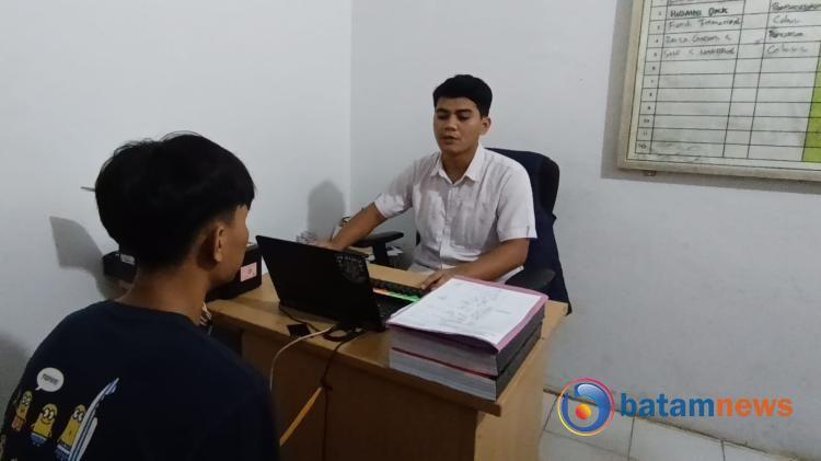 Cemburu Dibakar Emosi, Pria di Batam Siram Wajah Rival dengan Air Keras