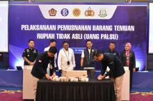 5.454 Lembar Uang Palsu Dimusnahkan, Botasupal Kepri: "Rupiah Harus Berdaulat"