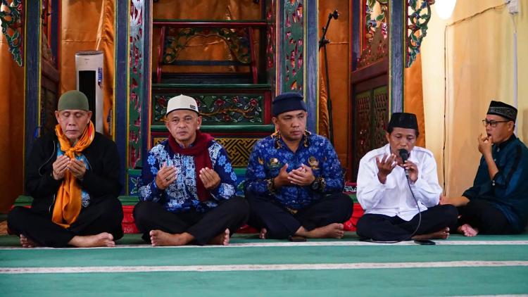 Camat Lingga Sambut Kepulangan Jemaah Haji, Kenang Capt. Ahmad Pajar yang Wafat di Tanah Suci