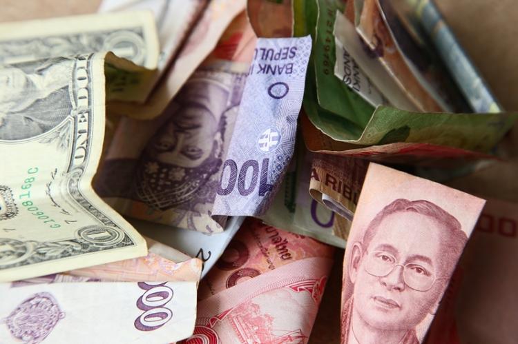 Hari Ini 4 Juni 2026 Rupiah Jatuh ke Rp18.023, DPR Desak BI dan Pemerintah Segera Bergerak