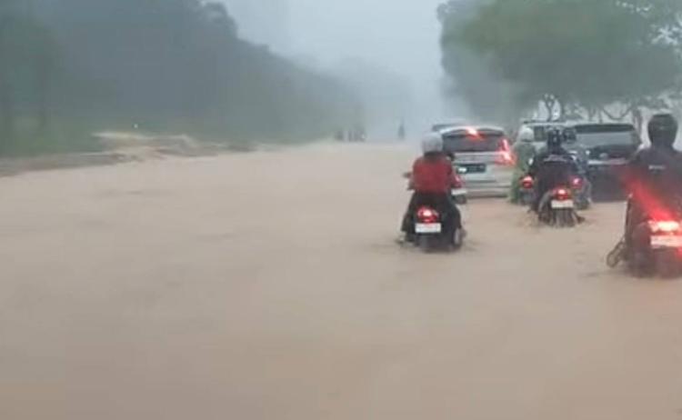 BMKG Peringatkan Cuaca Ekstrem dan Banjir Rob di Batam, Warga Diminta Siaga Hingga 23 Juni