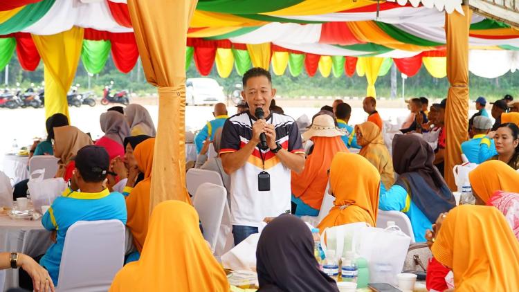 Sambut Masa Purnatugas, ASN Lingga Ikuti Sosialisasi dan Senam Sehat Bersama BRK Syariah