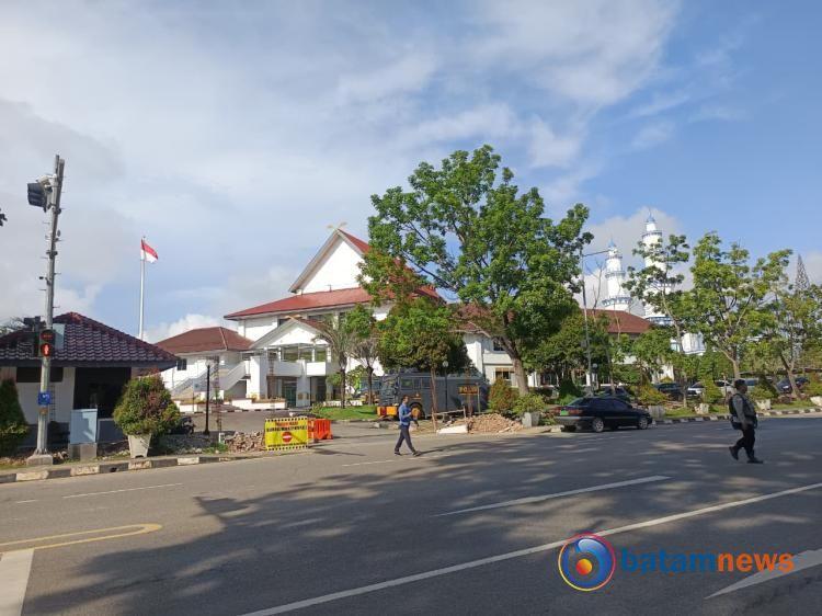 Polisi Mulai Siaga di DPRD dan Kantor Wali Kota Batam Jelang Aksi Mahasiswa