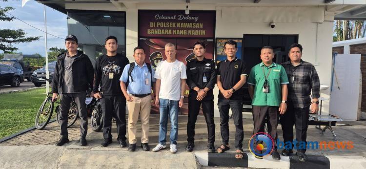 WNA China Diamankan Usai Diduga Coba Curi Barang Penumpang di Pesawat Batam-Jakarta