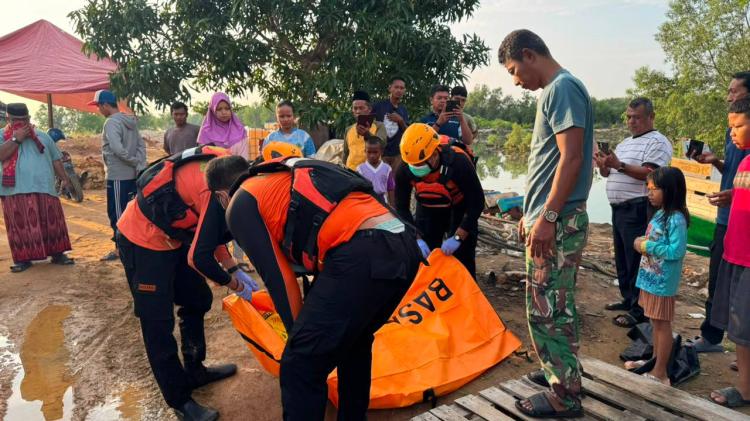 Tiga Hari Pencarian, Balita Ibas Hanyut Terbawa Arus Gorong-gorong di Tanjung Sengkuang Ditemukan Meninggal Dunia