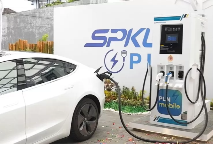 PLN Batam Tambah SPKLU Ultra Fast Charging, Isi Daya Mobil Listrik Kini Lebih Cepat
