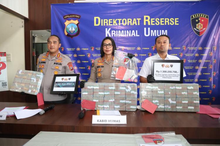 Promosikan Judi Online Internasional dari Batam, Lima Orang Ditangkap Polda Kepri, Aset Miliaran Rupiah Disita