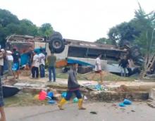 Bus Rombongan Jemaat HKBP Tembesi Indah Terbalik di Rempang Batam, Diduga Rem Blong