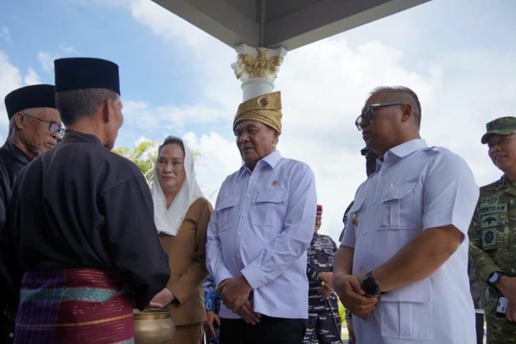 Tiba di Natuna, Menko Polkam Djamari Chaniago Langsung Tinjau Guspurla Koarmada I
