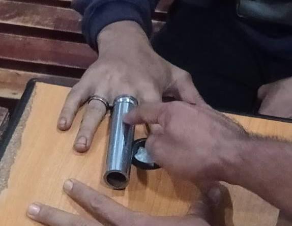 Jari Tersangkut di Lubang Shock Motor, Damkar Batam Evakuasi Pemuda Iseng Dini Hari