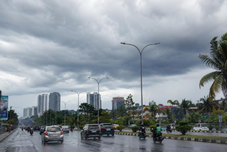 Prakiraan Cuaca Batam, Rabu 15 Juli: Pagi Cerah, Hujan Berpotensi Turun Mulai Menjelang Siang