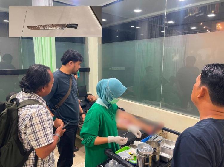 Dibacok Parang di Parkiran Hotel Kundur Batam Gegara Bela Istri, Pelaku Ditangkap Saat Tidur di Kos