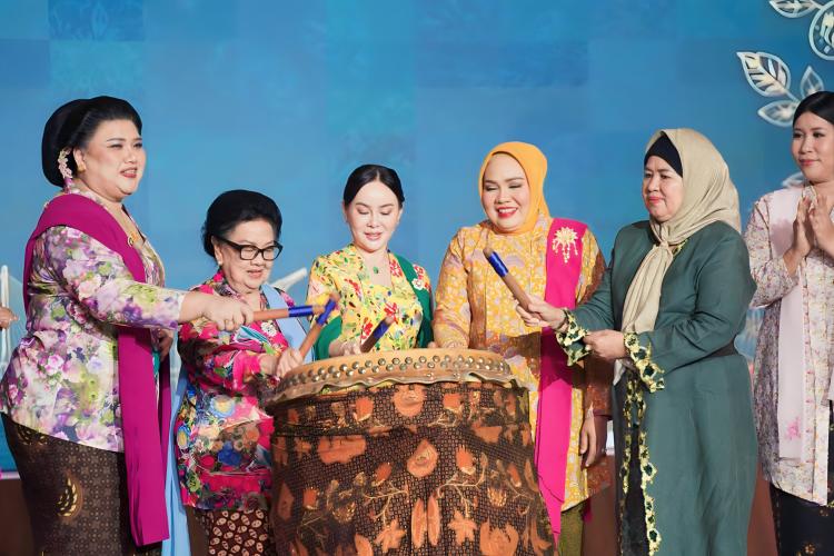 Pesona Kebaya Warnai Perayaan Hari Kebaya Nasional di Lingkungan BP Batam