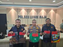 Polsek Lubuk Baja Tangkap Perempuan 23 Tahun Pembuang Bayi di Selokan, Pelaku Akui Hilangkan Nyawa Bayi Baru Lahir