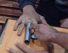 Jari Tersangkut di Lubang Shock Motor, Damkar Batam Evakuasi Pemuda Iseng Dini Hari