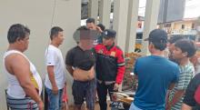 Warga Tiban Indah Tangkap Pelaku Pencurian, Polisi Bawa Pria 30 Tahun ke Mapolsek Sekupang