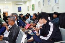Paspor Simpatik Diserbu Warga, Imigrasi Batam Layani Ratusan Pemohon di Akhir Pekan