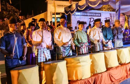 Bupati dan Wakil Bupati Rayakan Hari Raya Idul Adha 1440 H Bersama Warga Kabupaten Bintan